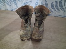 Ancienne paire chaussures d'occasion  Quettreville-sur-Sienne
