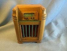 Cofrinho antigo antigo Silvertone piso de madeira rádio brinquedo dinheiro moeda cofre comprar usado  Enviando para Brazil