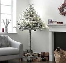 Home 6ft snowy for sale  UK