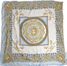 Magnifique foulard carré d'occasion  Paris XV