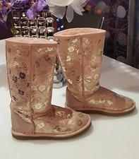 Jolie bottes ugg d'occasion  Beausoleil