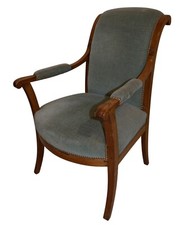 Antica poltrona stile usato  Borgo San Dalmazzo