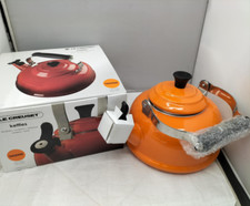 Chaleira de assobio clássica Le Creuset esmalte em aço 1,7 quartos laranja tangerina comprar usado  Enviando para Brazil