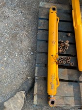 Main loader lift for sale Main loader lift for sale  GODSTONE