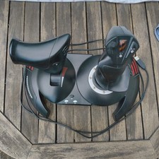 Thrustmaster .flight hotas d'occasion  Rennes