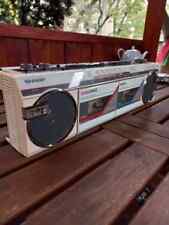 Usado, Grabadora de cinta/radio Sharp WQ 272 H combo boombox en color BLANCO RARO segunda mano  Embacar hacia Argentina