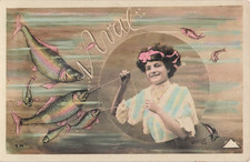 April medallion woman d'occasion  Expédié en Belgium
