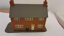 Marca desconhecida – Modelo plástico de uma casa isolada para 00 modelo ferroviário comprar usado  Enviando para Brazil