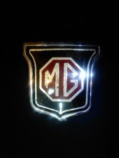 M.g. front grille for sale  CAMBORNE