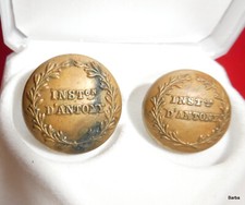 Anciens boutons uniforme d'occasion  Six-Fours-les-Plages