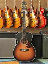 Maton troubadour traditional usato  Bari