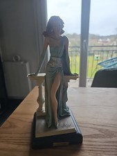 Statuette résine signée d'occasion  Boutigny-sur-Essonne