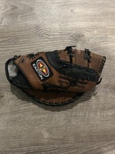 Easton catchers mitt for sale  Hampstead