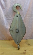 Vecchia carrucola con usato Vecchia carrucola con usato  Sormano