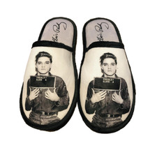 Slippers bedroom shoes for sale  Conover