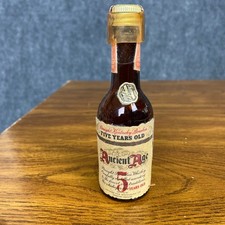 Mini garrafa de uísque Bourbon vintage da Era Antiga Kentucky selo colecionável vazio comprar usado Mini garrafa de uísque Bourbon vintage da Era Antiga Kentucky selo colecionável vazio comprar usado  Enviando para Brazil