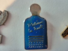 Pin johnny hallyday d'occasion  Monchecourt