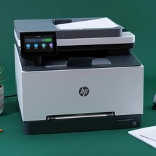 Color laserjet pro d'occasion  Expédié en Belgium