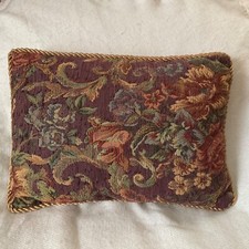 Bess throw accent for sale  Fairfield