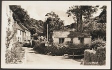 Cartão postal HELFORD Village com carro antigo comprar usado  Enviando para Brazil