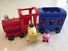 Peppa Pig Miss Rabbit’s Train & Carriage com figuras Miss Rabbit e George comprar usado  Enviando para Brazil