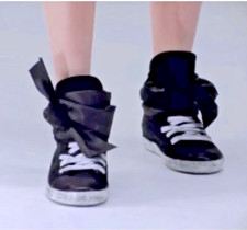 Sneakers cinzia araia usato  Spedire a Italy