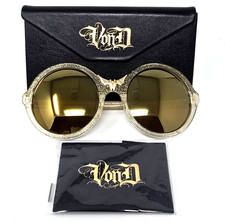 Óculos de sol feminino Kat Von D Batcave em tecido estojo glitter dourado transparente novo sem etiquetas comprar usado Óculos de sol feminino Kat Von D Batcave em tecido estojo glitter dourado transparente novo sem etiquetas comprar usado  Enviando para Brazil