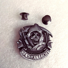 Pin lapel pin d'occasion  Lille-
