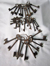 Lots antique keys d'occasion  Expédié en Belgium