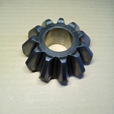 Ingranaggio cod. 1369561a1 usato  San Severino Marche