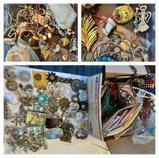 Lote de 13,2 lb de joias vintage agora vestíveis para reparo artes e ofícios, usado comprar usado  Enviando para Brazil