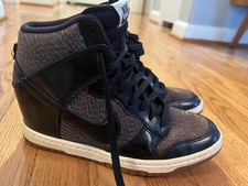 Nike woman dunk for sale  Portland