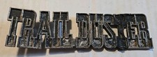1 Vintage 1970 Plymouth Trail Duster Chrome Script 6,5 pol. Emblema emblema áspero comprar usado  Enviando para Brazil