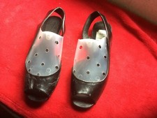 Sandales cuir noir d'occasion  Saint-Malo