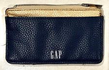 Gap coin purse for sale  San Fernando