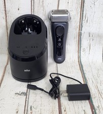 Usado, Barbeador elétrico Braun Series 8 8567 para homens barbeador úmido/seco com dispositivo central inteligente comprar usado  Enviando para Brazil
