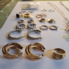 Job lot jewellery.earrings for sale  LEYLAND