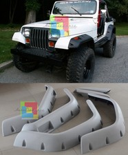 2098 parafanghi passaruota usato 2098 parafanghi passaruota usato  Italia