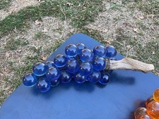 Prateleira azul vintage Lucite 1960 acrílico grande aglomerado de uvas 4 comprar usado Prateleira azul vintage Lucite 1960 acrílico grande aglomerado de uvas 4 comprar usado  Enviando para Brazil