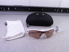 Oakley radar white d'occasion  Expédié en Belgium