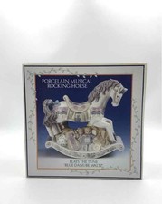 Cavalo de balanço musical decorativo multicolorido de porcelana toca The Tune para casa comprar usado  Enviando para Brazil