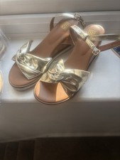 Women gold knot for sale  MANSFIELD