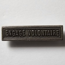 Agrafe médaille barrette d'occasion  La Queue-les-Yvelines