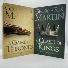Pacote de brochura A Game of Thrones and A Clash of Kings - George R.R. Martin comprar usado  Enviando para Brazil