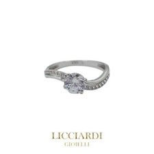 Anello solitario donna usato  Marigliano