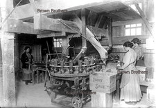 Usado, Máquina de enchimento de caixa de fábrica de sal marfim década de 1900 foto e vidro câmera negativa comprar usado  Enviando para Brazil