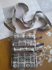 Pochette mixte beige d'occasion  Bergues
