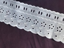 Broderie anglaise appretee d'occasion  Brignoles
