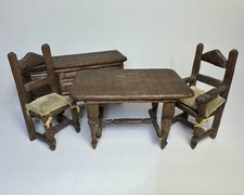 Cadeiras de mesa miniatura antigas exclusivas para casa de bonecas aparador esculpido à mão livro de histórias, usado comprar usado Cadeiras de mesa miniatura antigas exclusivas para casa de bonecas aparador esculpido à mão livro de histórias, usado comprar usado  Enviando para Brazil