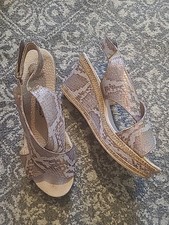 Cushion walk size6 for sale  WALLASEY